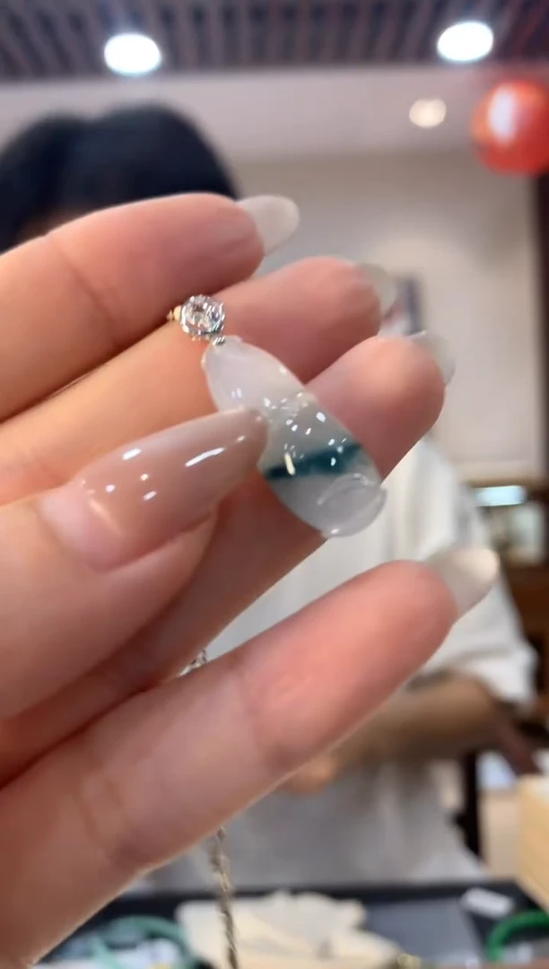 吊坠(不含链)18K金镶嵌翡翠竹节