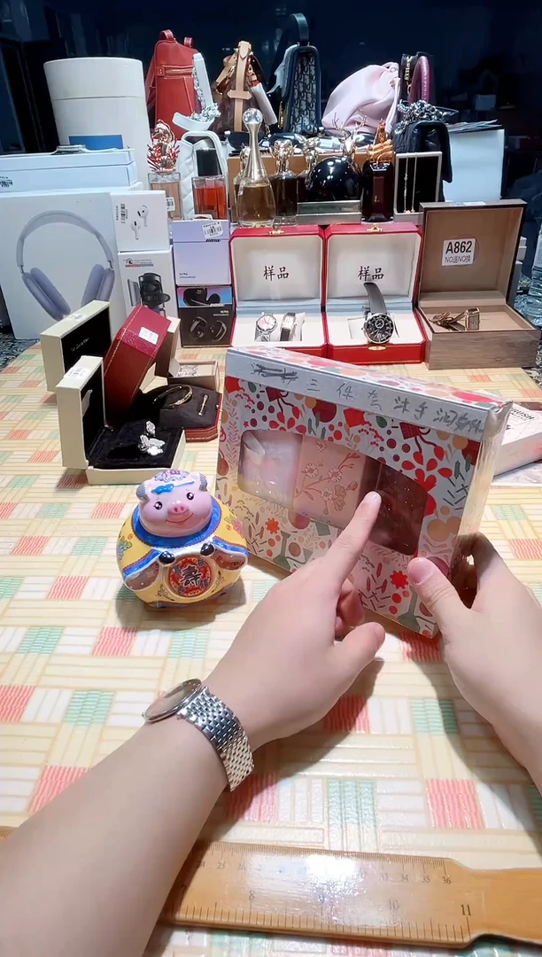 瓷片瓷器 库房到期 全部地板价@@1