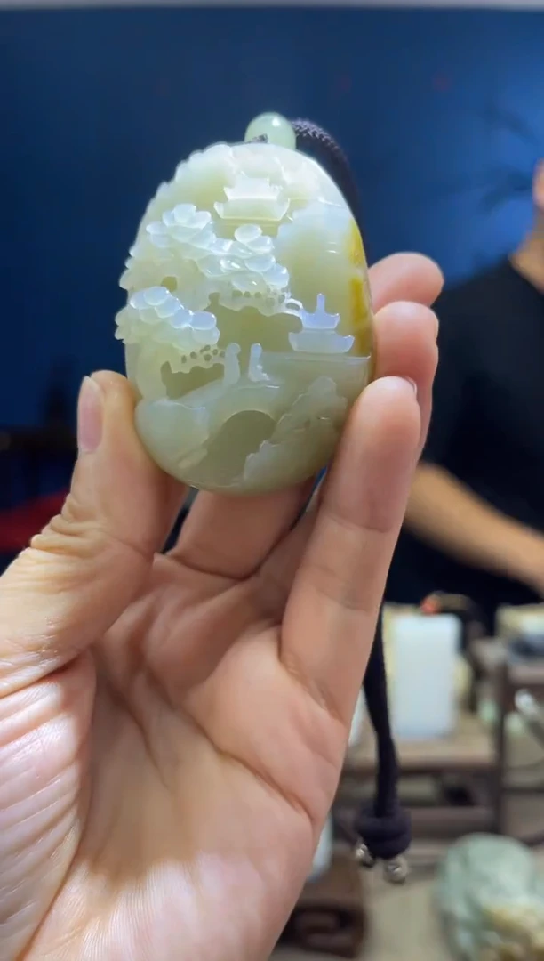 和田玉未镶嵌颈饰1