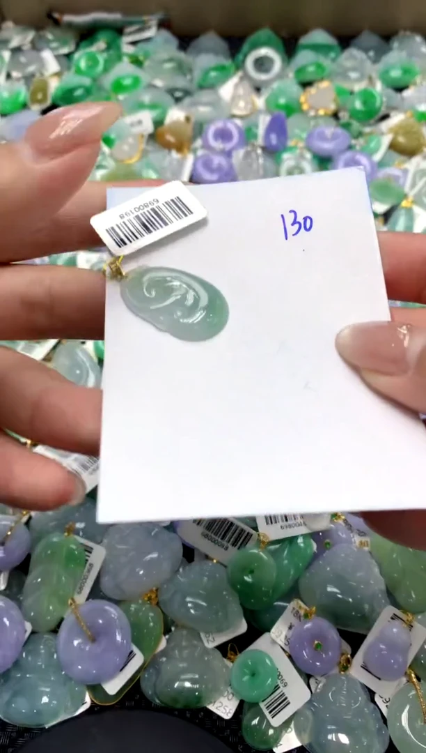 【闪购商品】翡翠颈饰18K金镶嵌11111111111111111