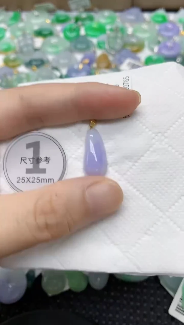 翡翠18K金镶嵌颈饰11111111