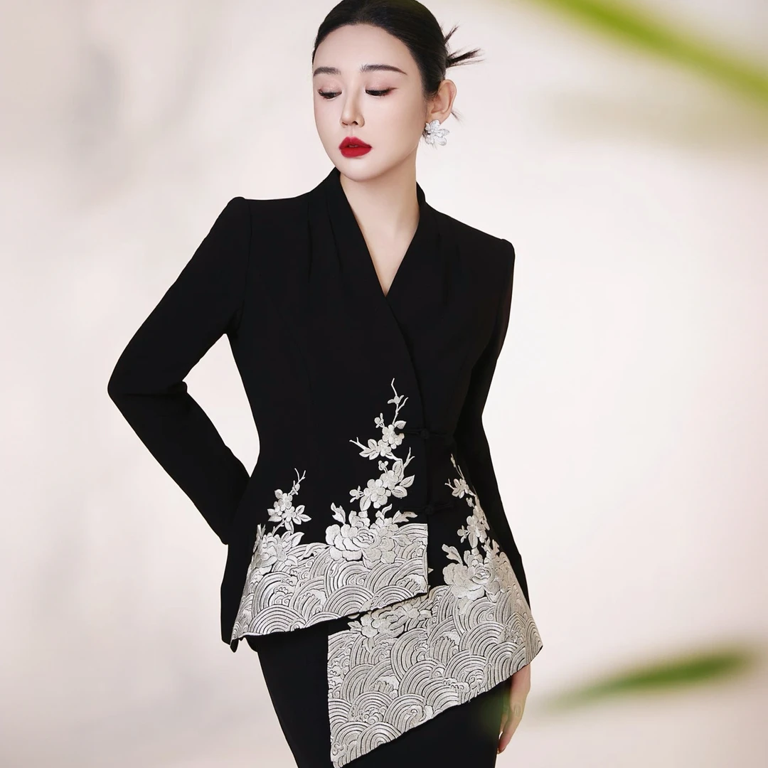 LADYPOWER镜花水月系列----绣花西装上衣62900A
