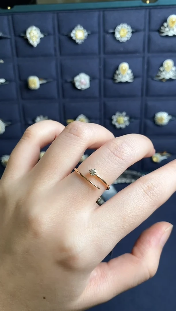 18K金镶嵌戒指钻石001