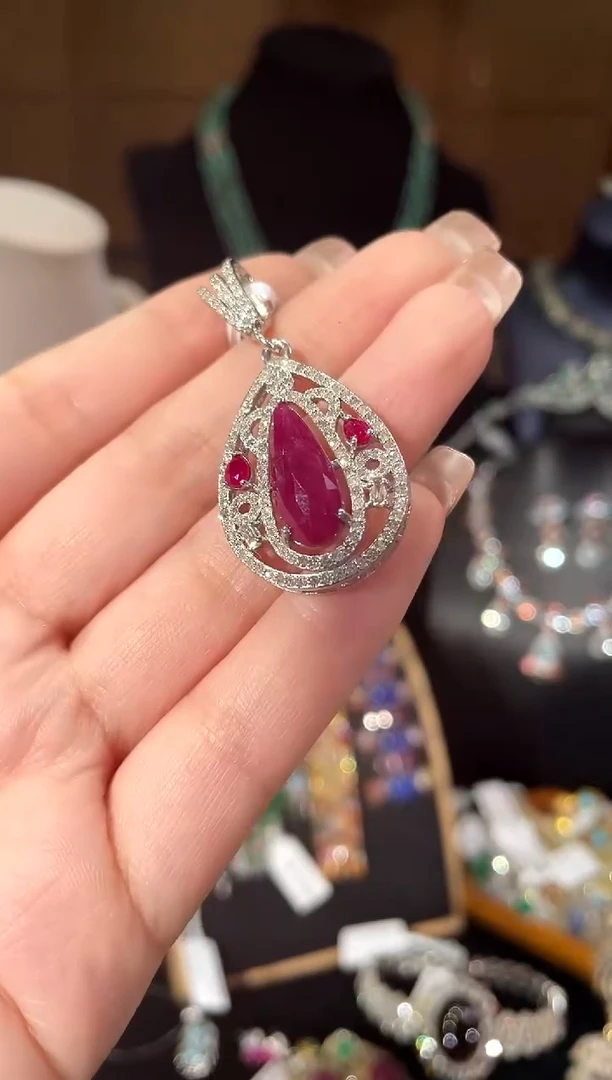 银S925镶嵌颈饰红宝石挂件
