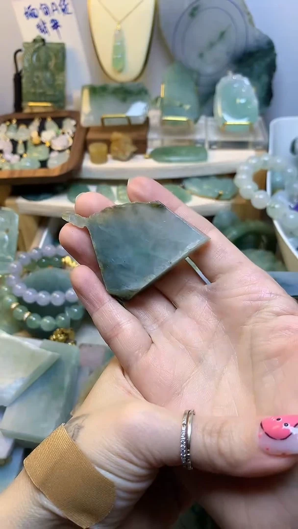 未镶嵌挂件翡翠小* 缅甸A货翡翠，没有运费险