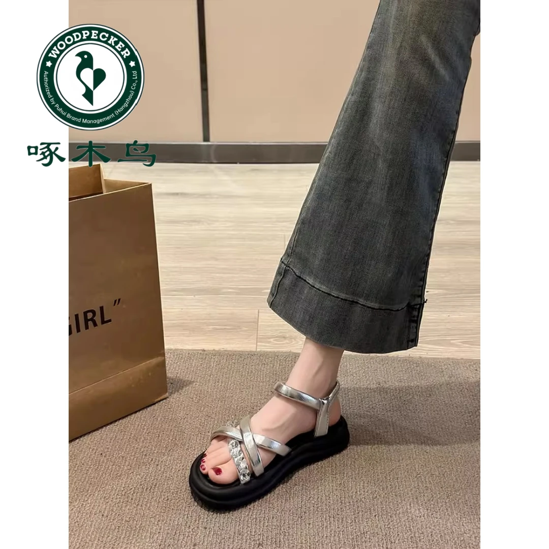 啄木鸟绝美厚底银色凉鞋女2025新款夏季外穿仙女风海边沙滩罗马鞋