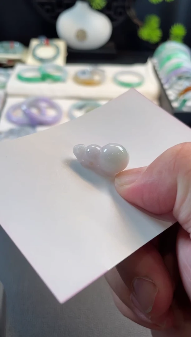 翡翠未镶嵌颈饰11有纹裂