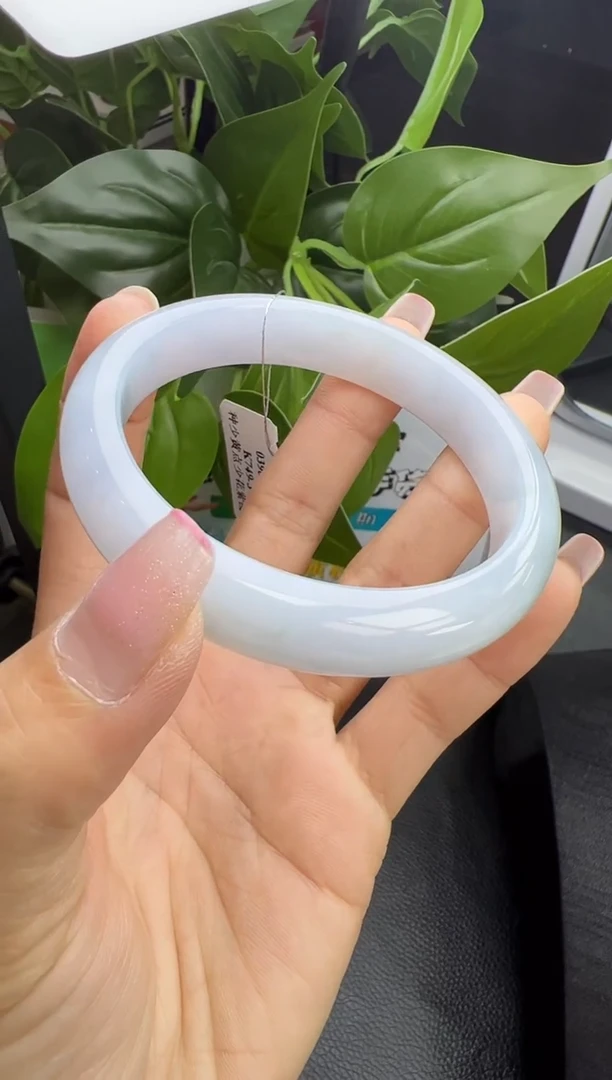 【闪购商品】翡翠手镯未镶嵌K749-3 手镯 54-55圈