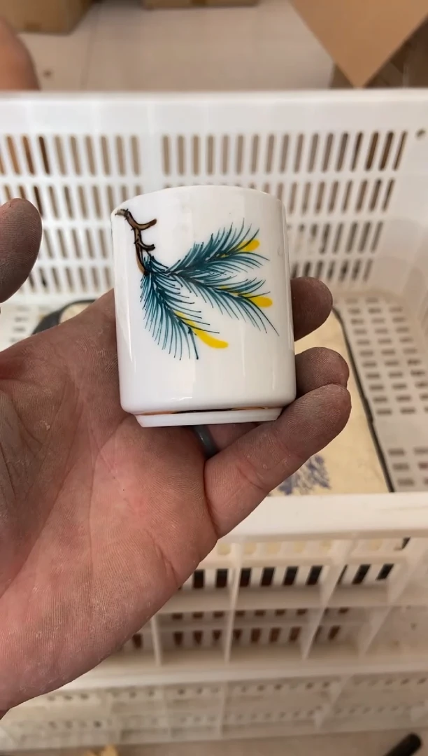 无运费险有瑕疵的摄影的产品有使用过的痕迹有点脏介意勿拍