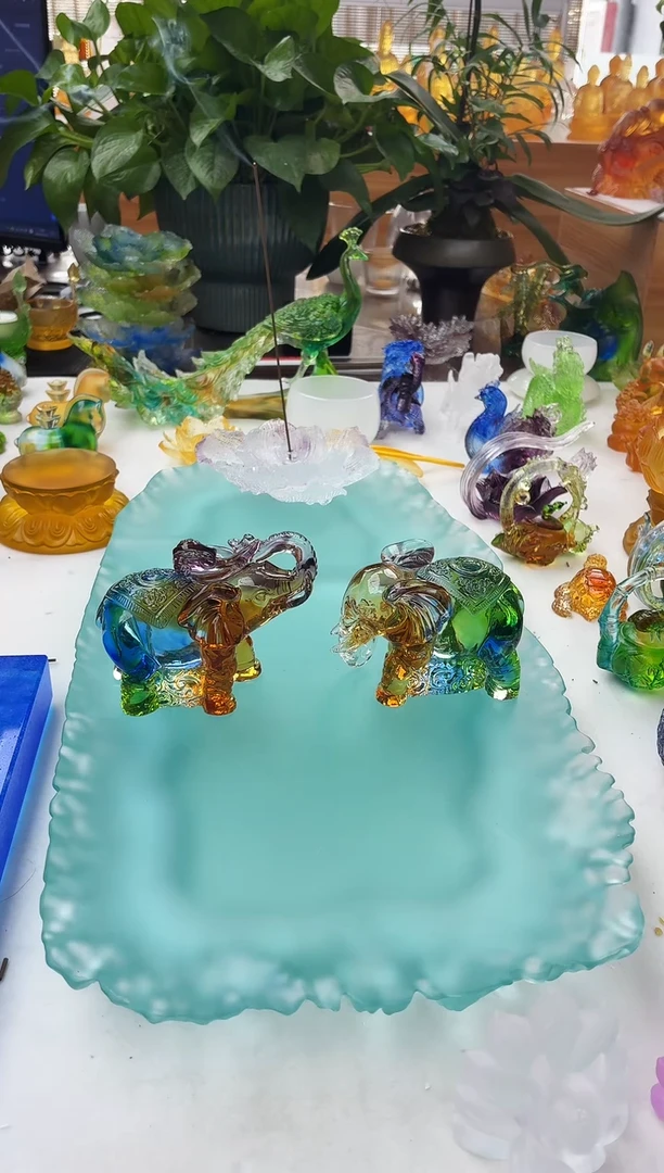 手工艺品琉璃彩色纳财纳福对象10*9公分*2个