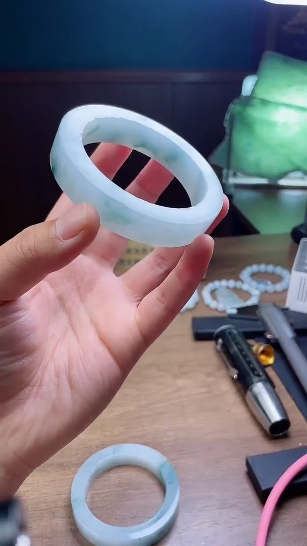 定制翡翠手镯未镶嵌D**溜定制