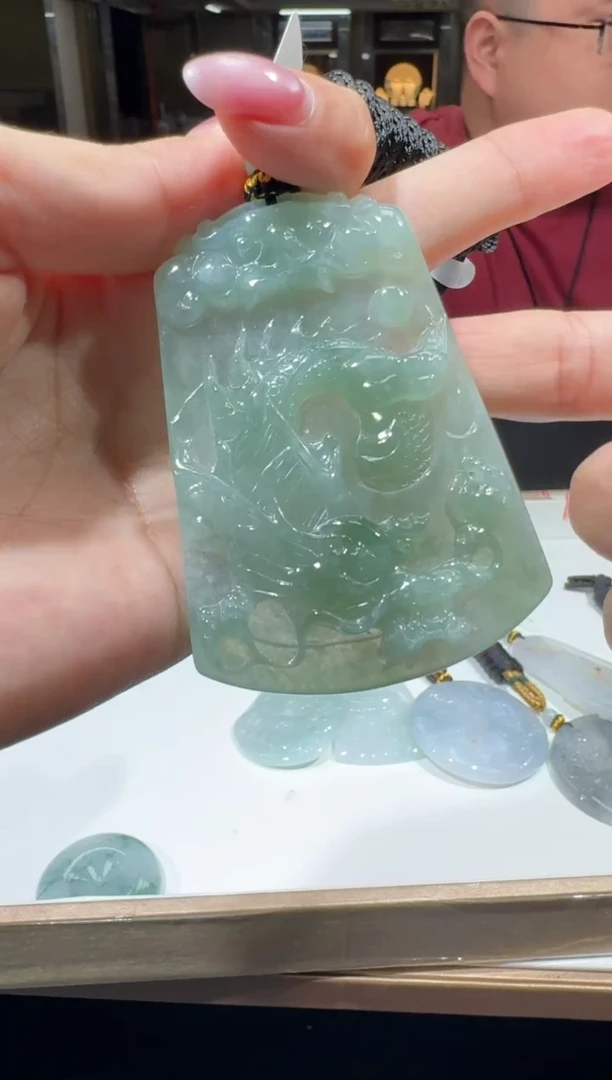 颈饰未镶嵌翡翠天然A货翡翠