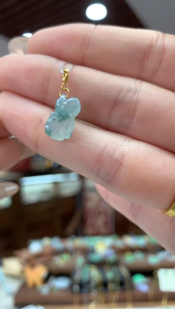 【闪购商品】翡翠吊坠(不含链)18K金镶嵌兔子
