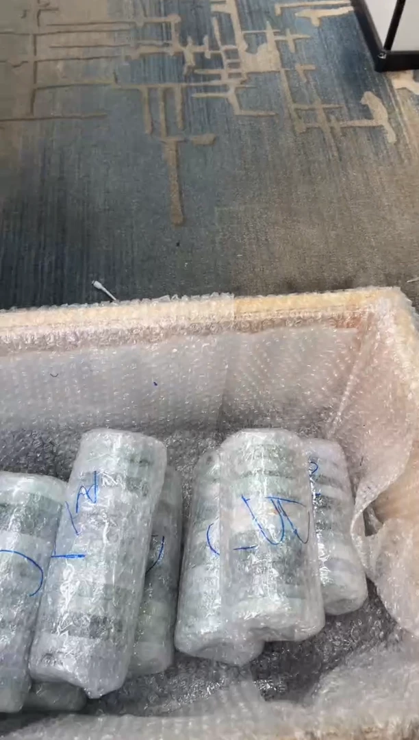 未镶嵌手镯定制翡翠月****】手镯