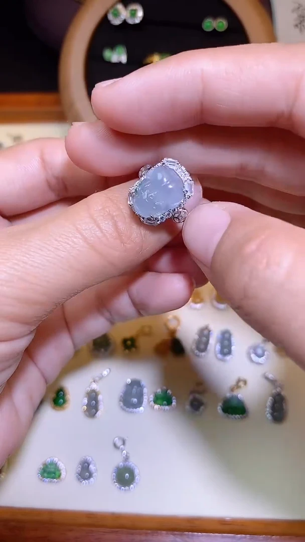 吊坠(不含链)银S925镶嵌翡翠1