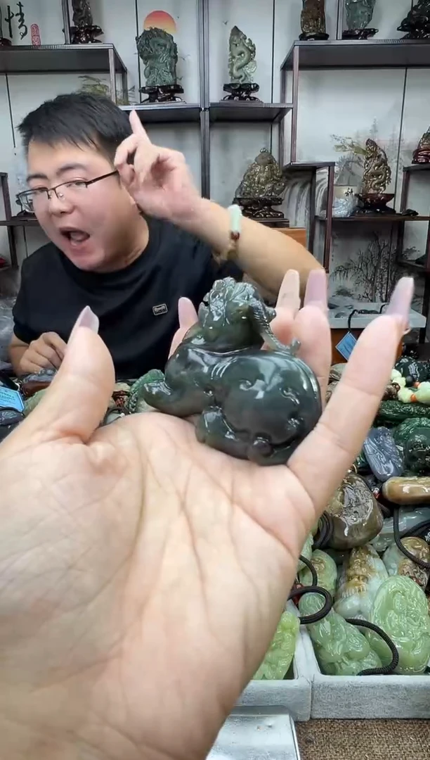 和田玉未镶嵌把件1