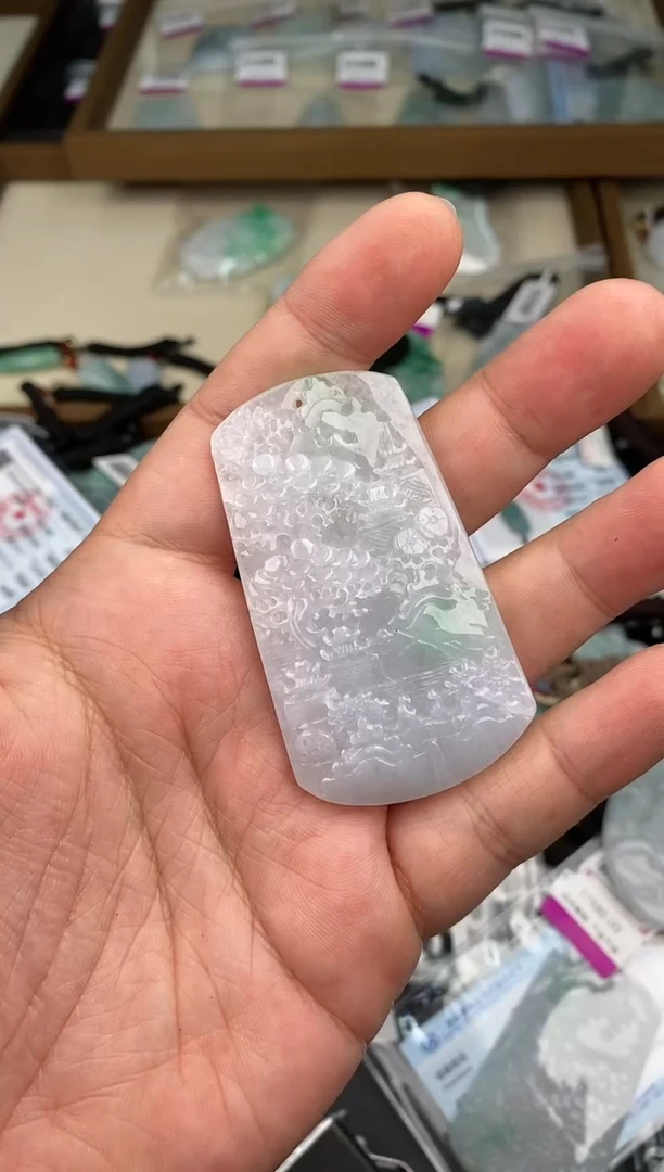 【闪购商品】翡翠颈饰未镶嵌  天然翡翠，一物一图