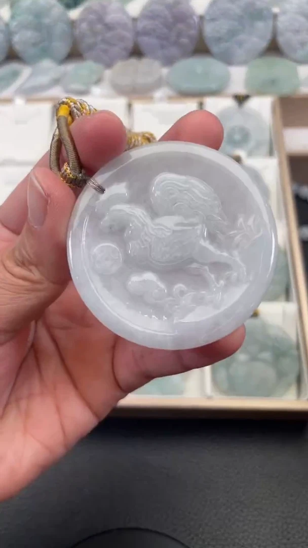 颈饰未镶嵌翡翠天然缅甸翡翠A货105