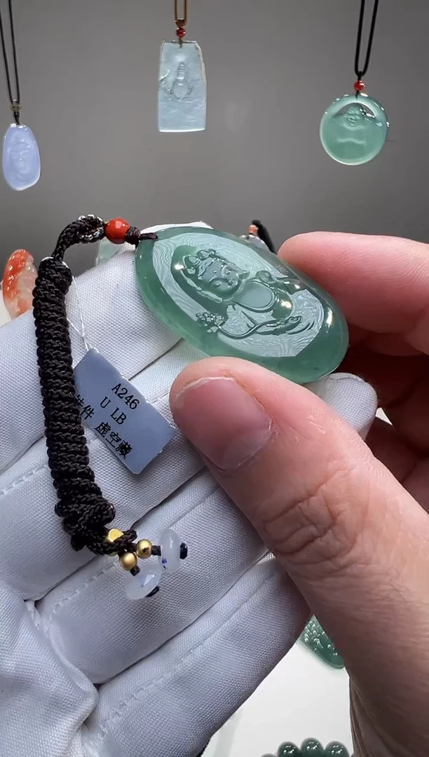 吊坠(不含链)未镶嵌翡翠宝宝佛