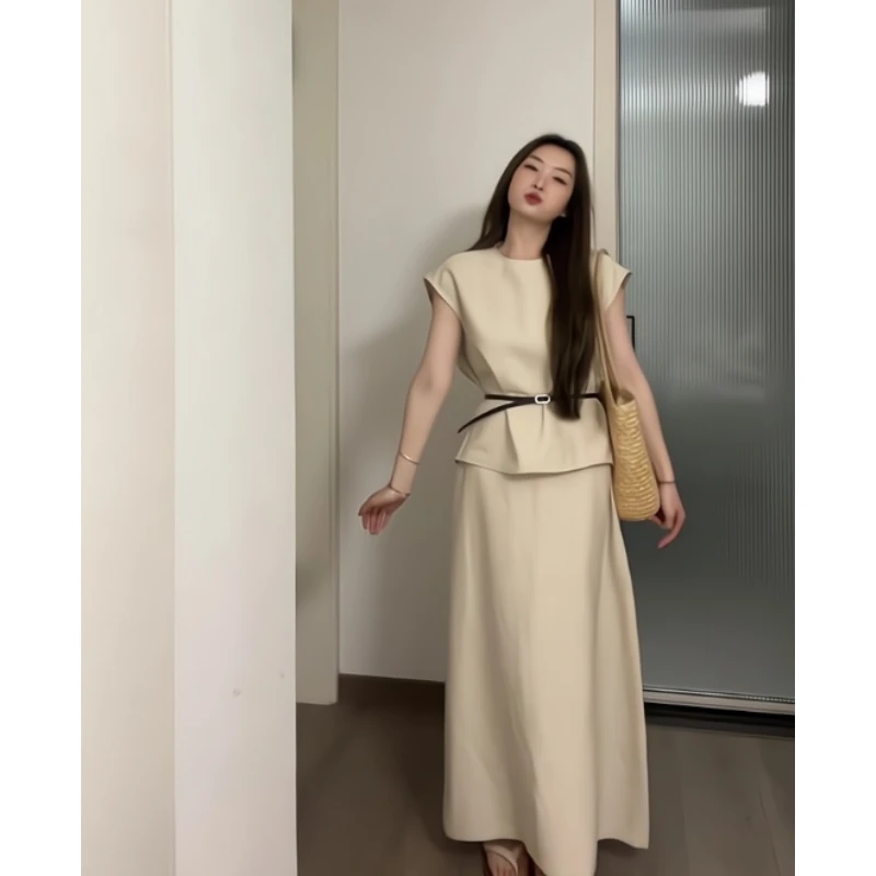 复古轻奢小众高级感白色无袖上衣半身裙套装女2025夏季洋气休闲