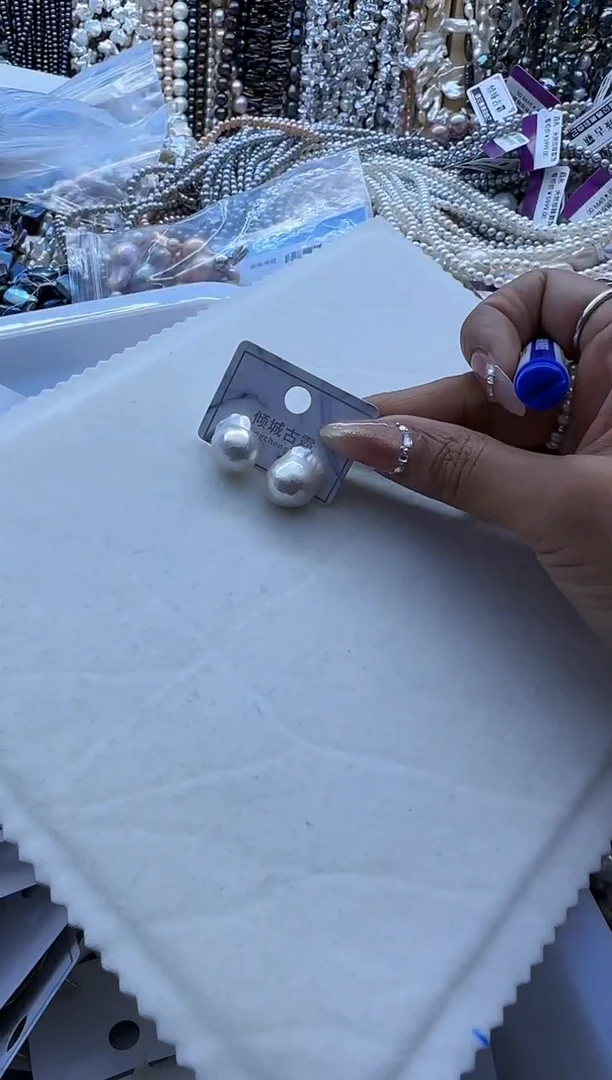 【闪购商品】淡水珍珠耳饰银S925镶嵌972