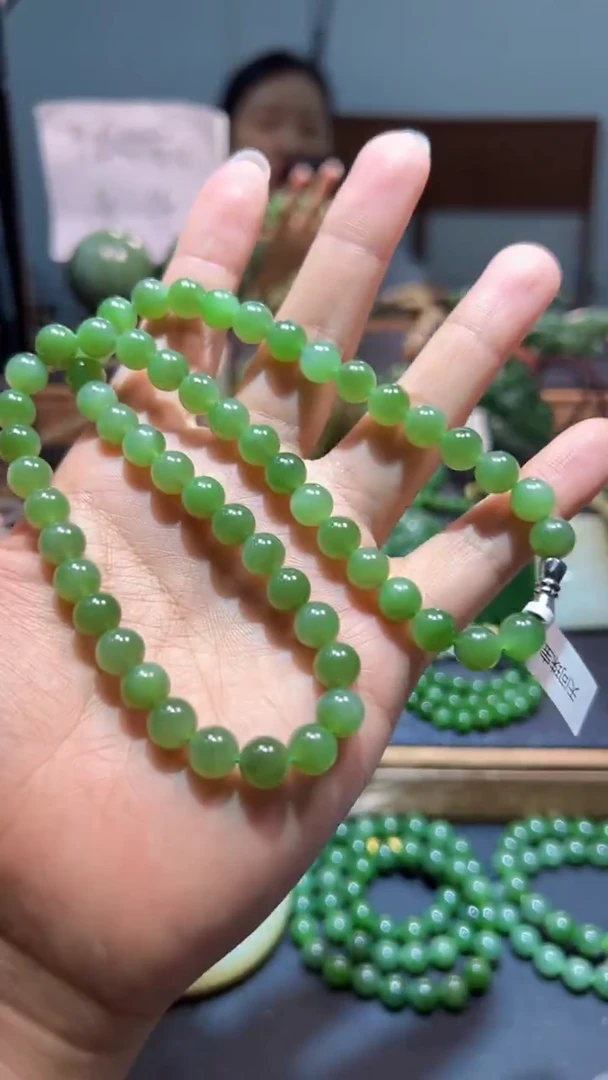 颈饰未镶嵌和田玉（碧玉）1多样性发一