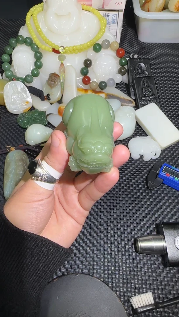 大叶紫檀（黑酸枝木类）用****9貔貅把件