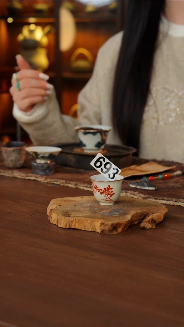 包银菊花杯..693