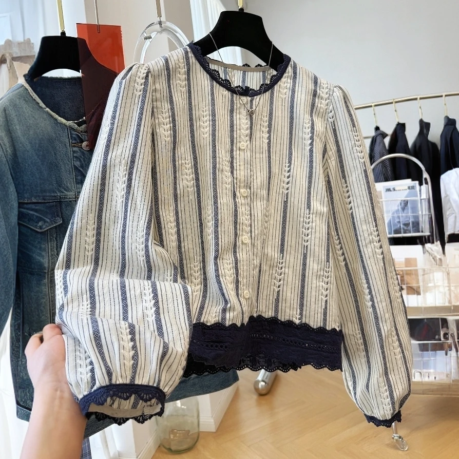 2025早秋新款女装巨好看短款小衫蕾丝花边长袖衬衫法式小资小上衣