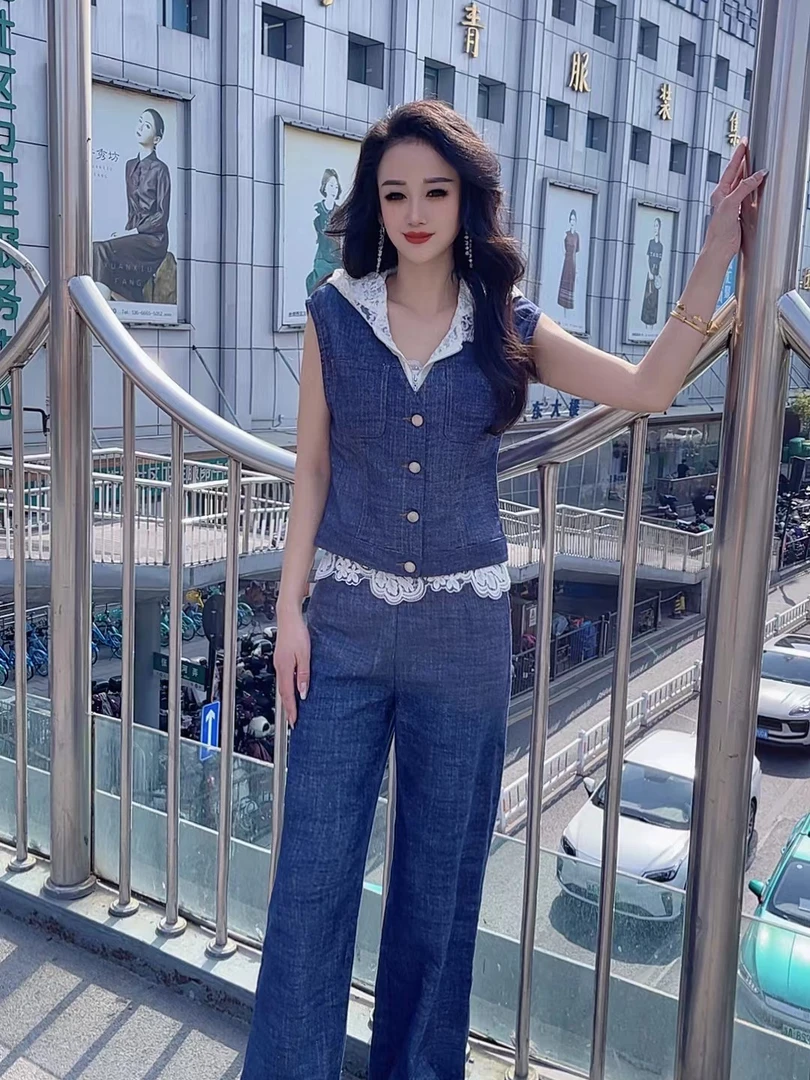 淑雅阁服饰  复古牛仔套装蕾丝拼接马甲背心高两件套8100