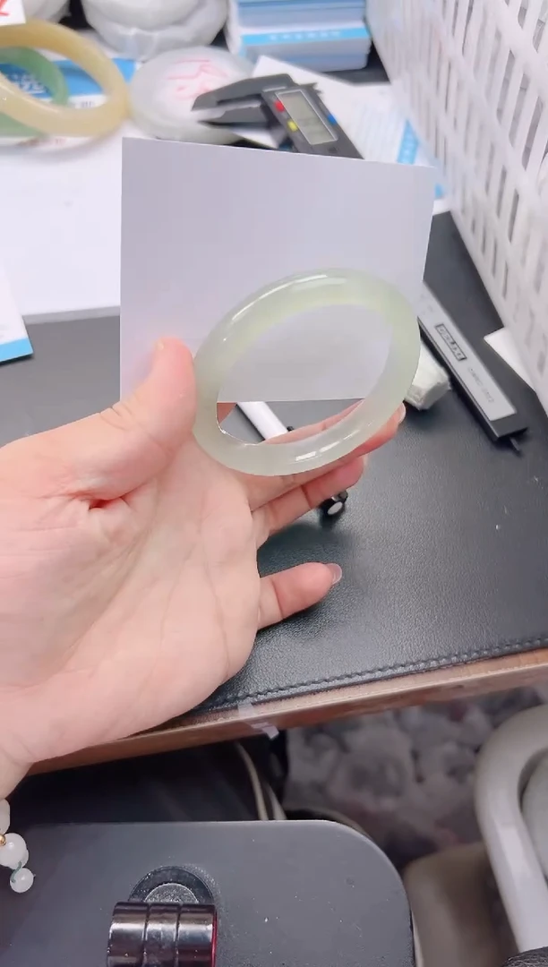 石英质玉手镯未镶嵌86-57.3