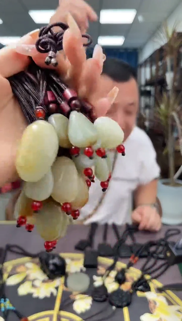 和田玉未镶嵌颈饰s694