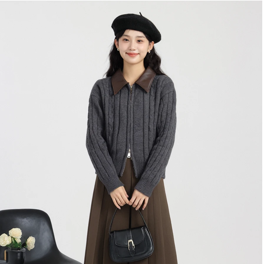 奢姿2025冬款大码女装撞色皮领绞花针织开衫胖mm时尚宽松遮肉上衣