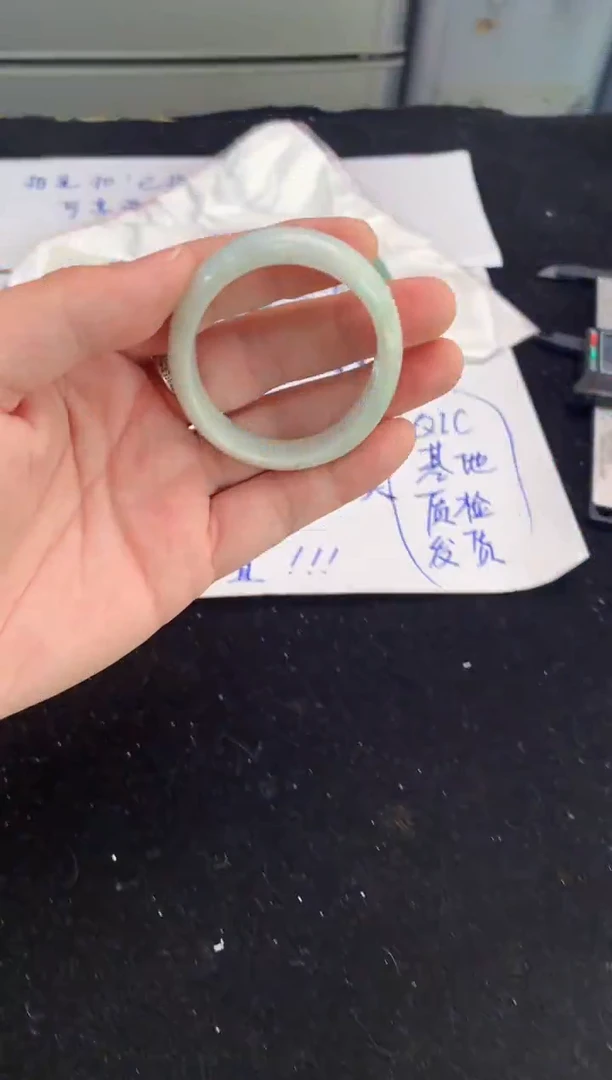 翡翠手镯未镶嵌๑****⁰1天然A货缅甸翡翠默认有瑕