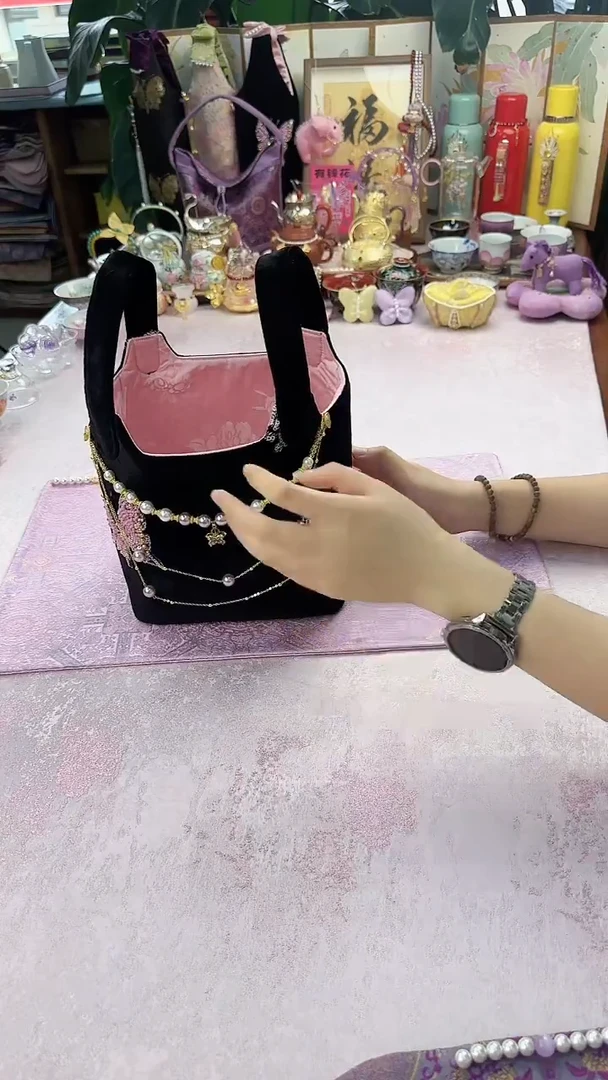 95 黑丝绒蝴蝶包带链
