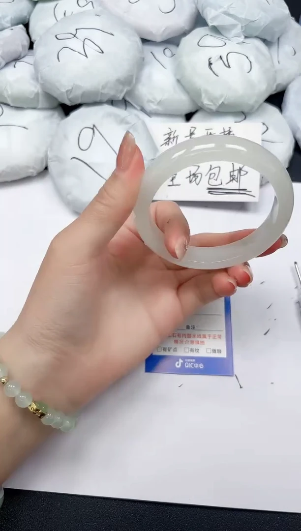 未镶嵌手镯石英质玉59/6061