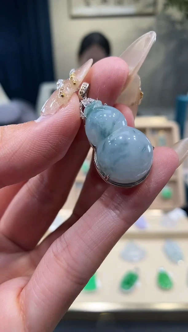 【闪购商品】翡翠吊坠(不含链)银S925镶嵌葫芦