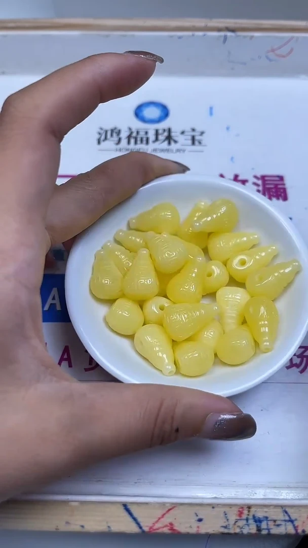 裸石蜜蜡未镶嵌E100 蜜蜡 回纹三通3个8.8元