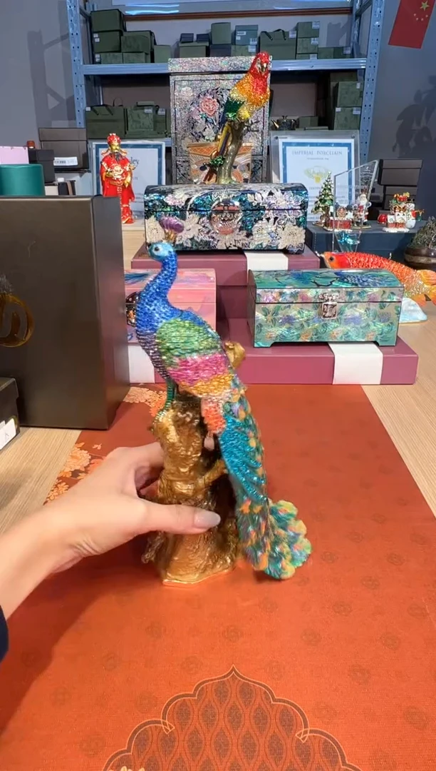 【闪购商品】杯297满钻大孔雀