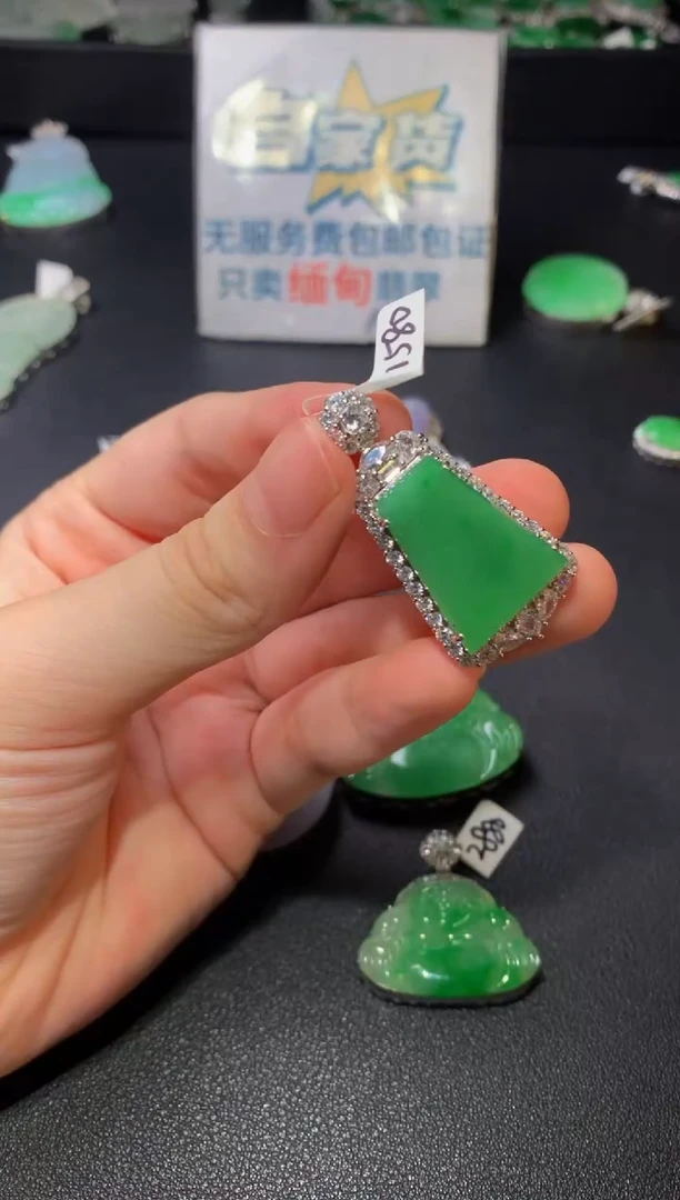 颈饰银S925镶嵌翡翠翡翠