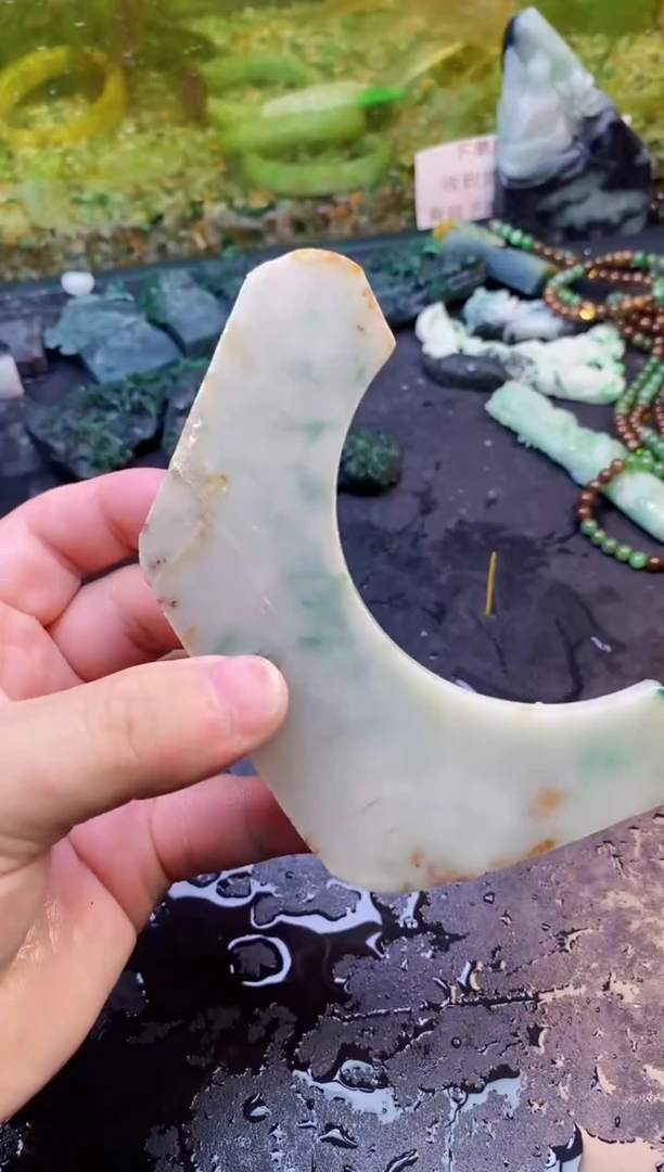 【闪购商品】翡翠颈饰未镶嵌186天然翡翠