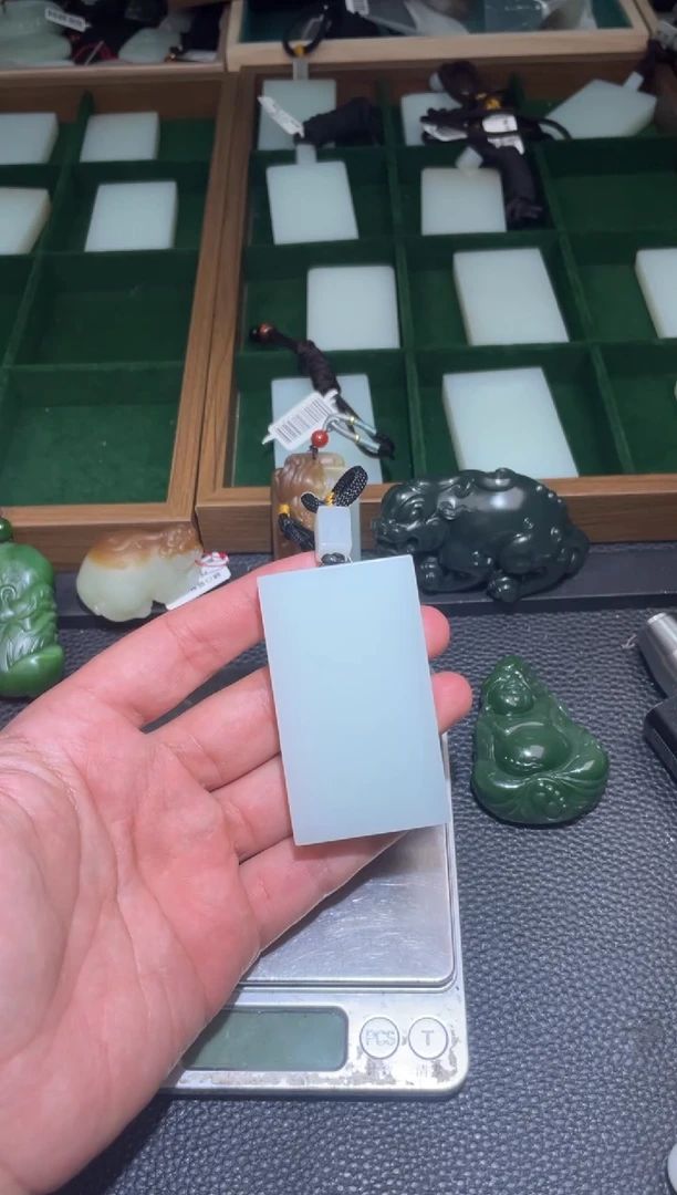 定制和田玉定制挂件微瑕