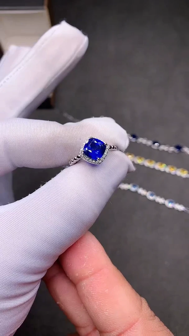 【闪购商品】蓝宝石戒指银S925镶嵌.........