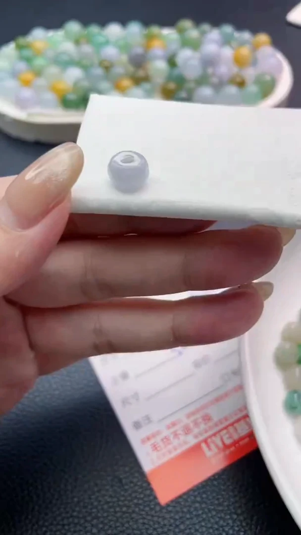 定制翡翠未镶嵌珠子