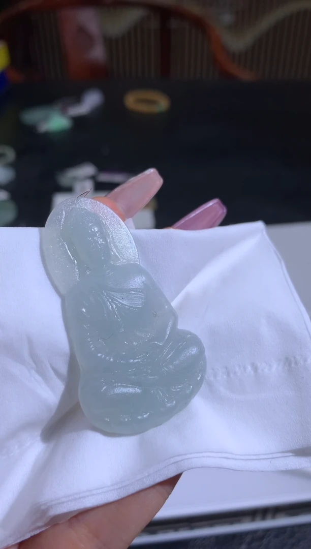 未镶嵌定制翡翠吃**的翡翠