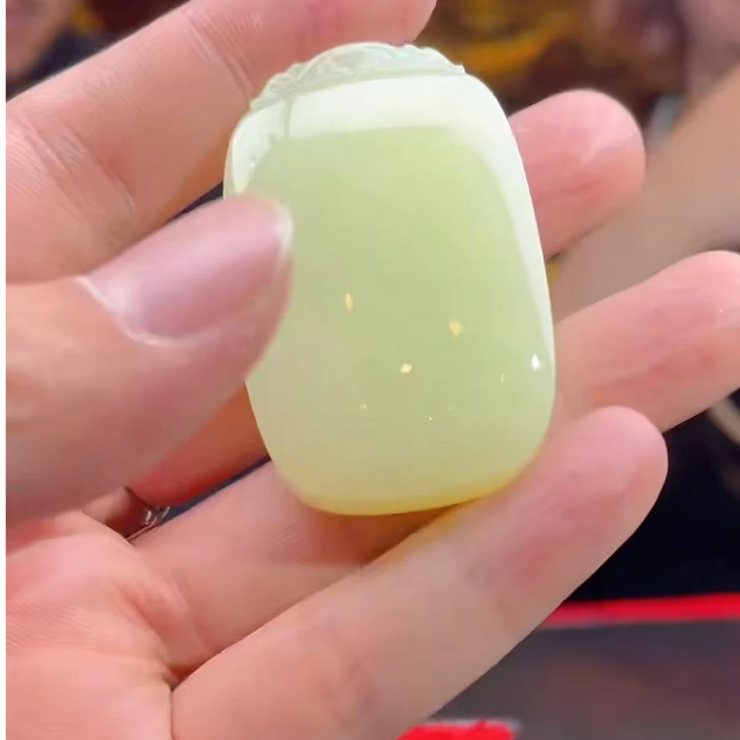 【玉经纶】160058/Q28-和田玉吊坠-多样性发其一