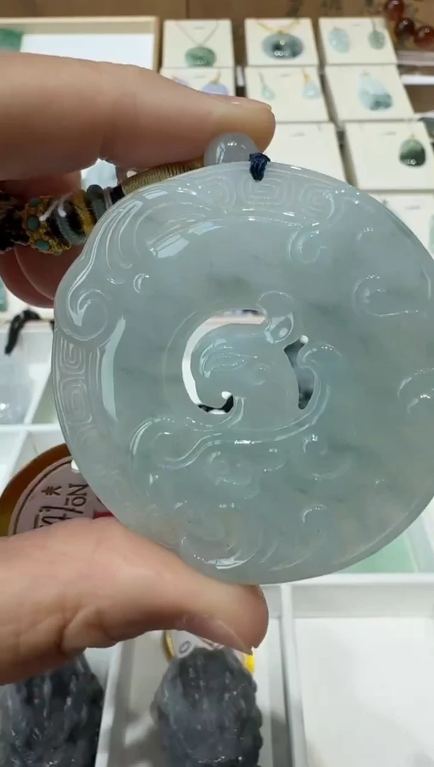 翡翠挂件未镶嵌大**别A货翡翠多样性孤品