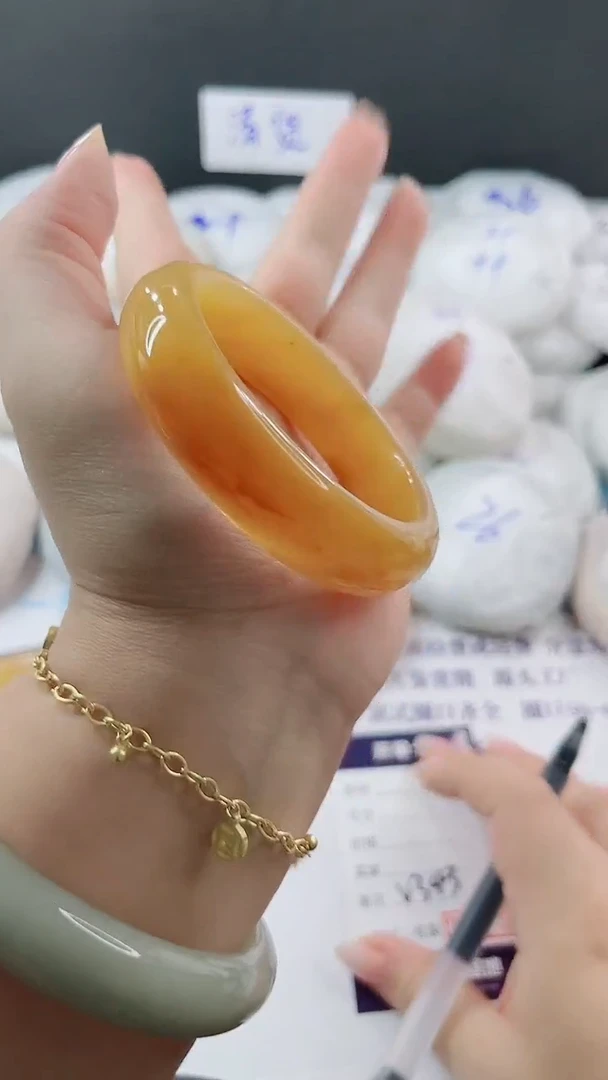 未镶嵌手镯石英质玉多样性发货V343