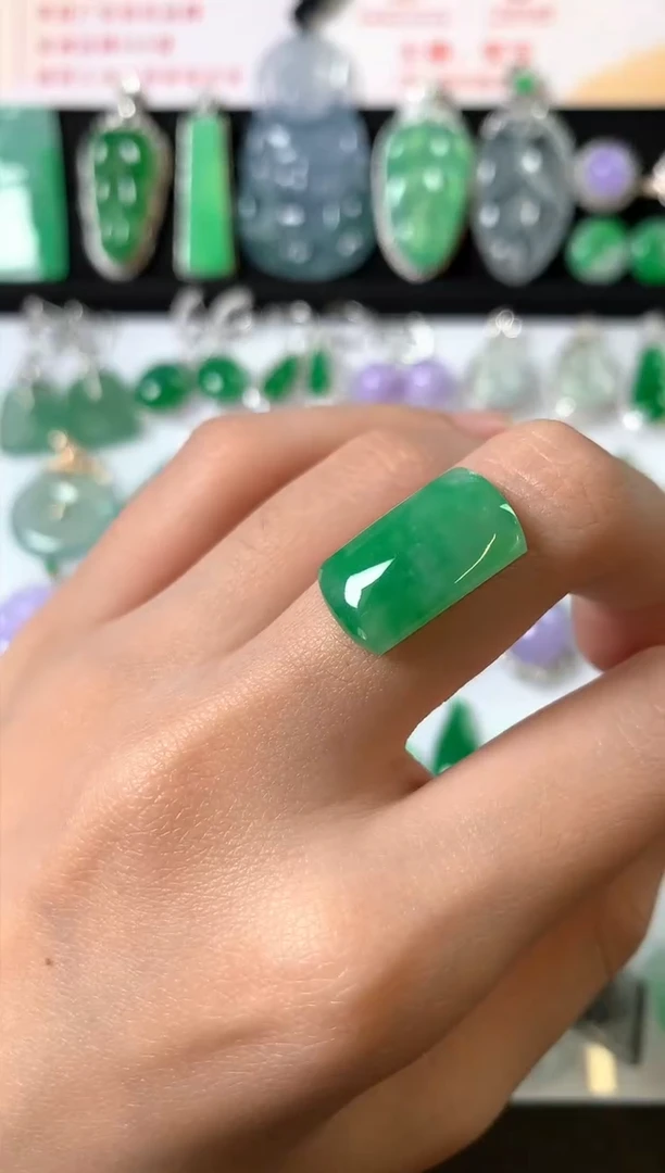 未镶嵌定制翡翠裸石（镶嵌定制）