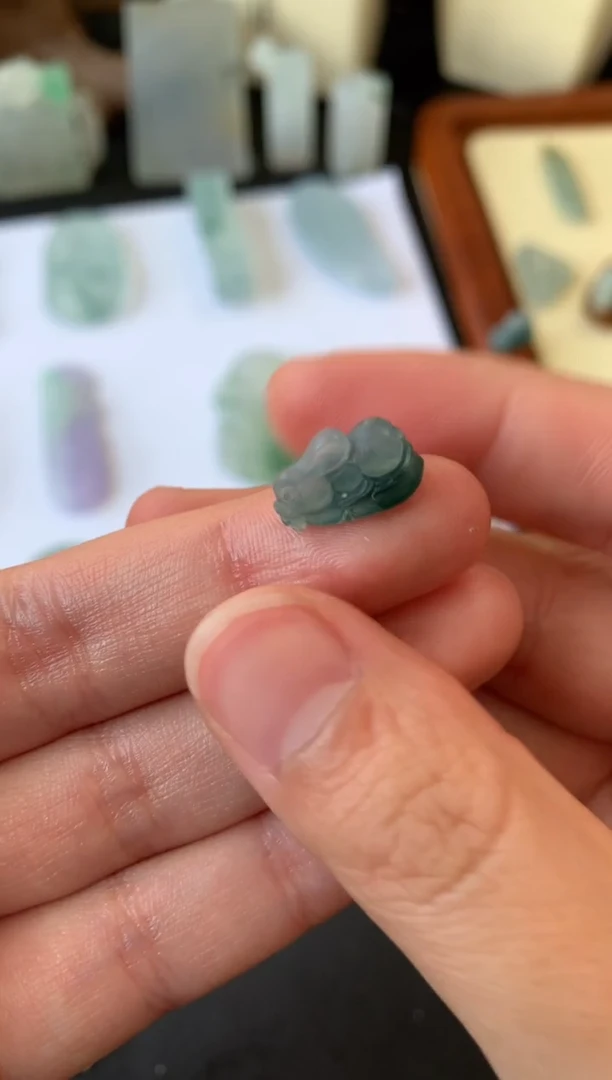 【闪购商品】定制翡翠未镶嵌翡翠